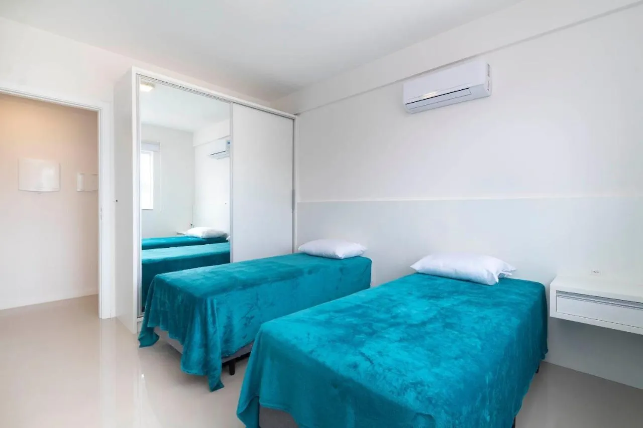 Aluguel Apartamento 2 quartos s 1 suíte Piscina Bombas SC - 301 Bombinhas Brasil
