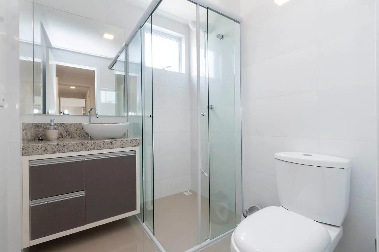 Aluguel Apartamento 2 quartos s 1 suíte Piscina Bombas SC - 301 Bombinhas